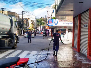 Teresópolis lava calçadas e espaços públicos - Foto: AsCom PMT