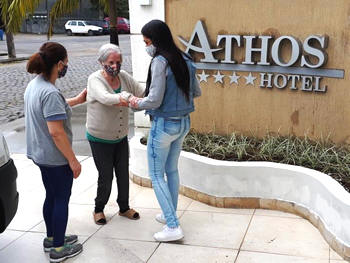 50 internos da Mansão do Velhinhos transferidos para o Hotel Athos - Foto: AsCom PMT